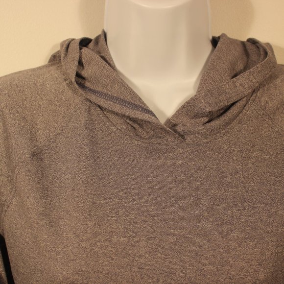Under Armour Shirt Girls Youth XL Extra Large Gray Long Sleeve Hooded  / A15 - Picture 2 of 5